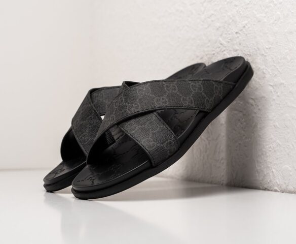 Сланцы Gucci all black lthr Сланцы Gucci all black lthr