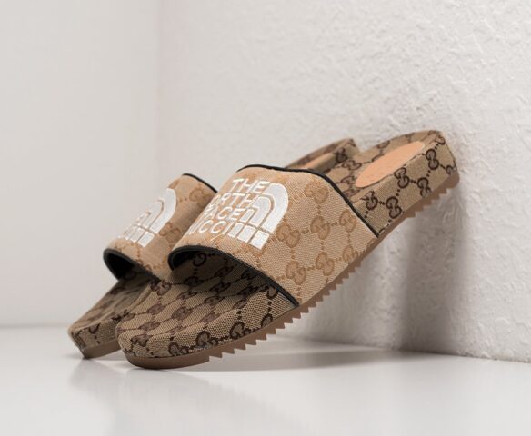 Сланцы Gucci x The North Face beige Сланцы Gucci x The North Face beige